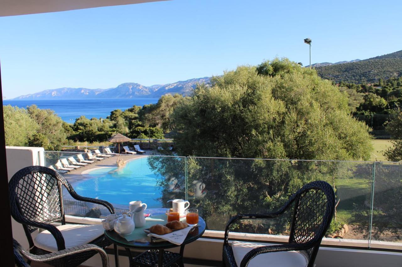 I Ginepri Hotel Cala Gonone Exteriör bild
