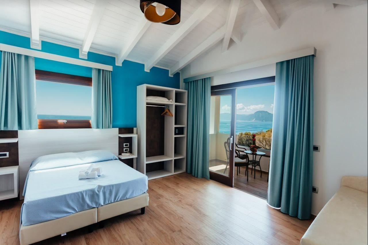 I Ginepri Hotel Cala Gonone Exteriör bild