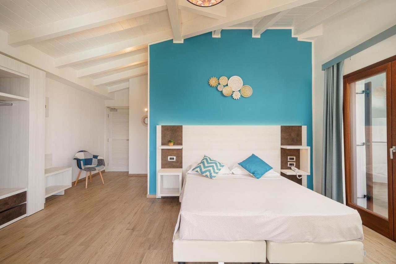 I Ginepri Hotel Cala Gonone Exteriör bild
