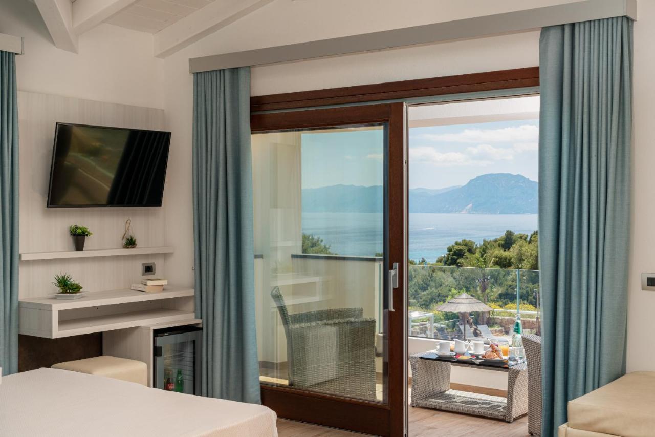 I Ginepri Hotel Cala Gonone Exteriör bild