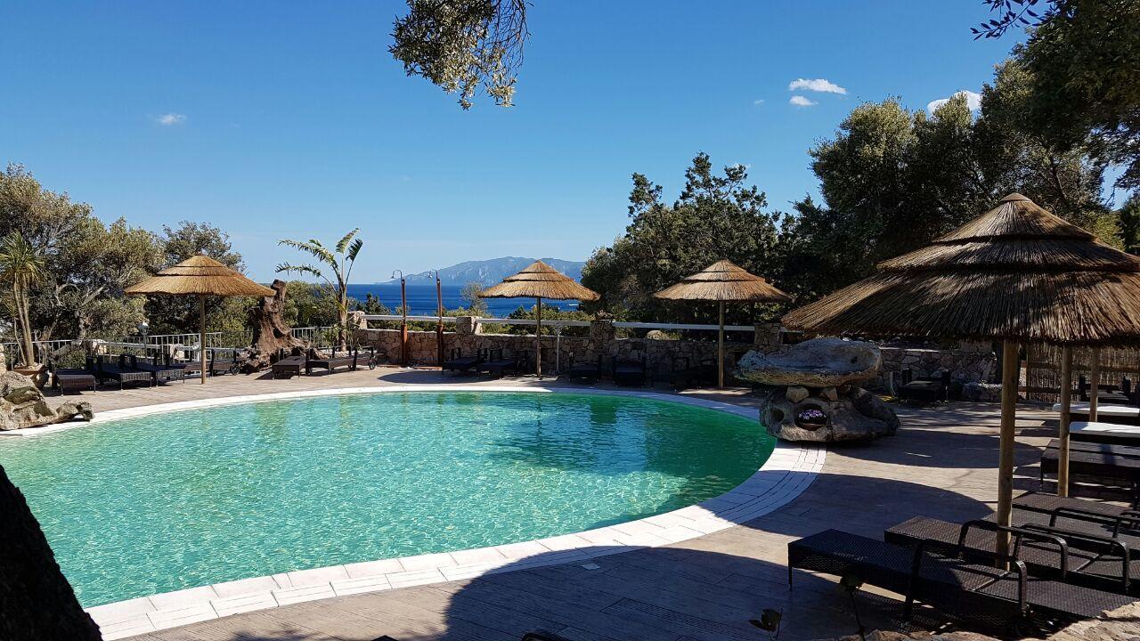 I Ginepri Hotel Cala Gonone Exteriör bild